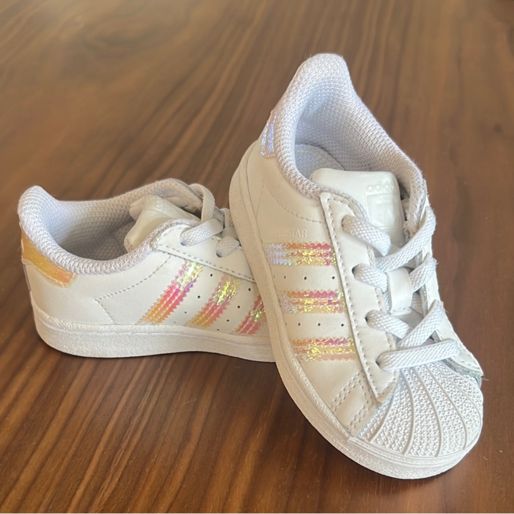 Adidas Originals Superstar Toddler Size 6 Sneakers with Iridescent Stripes